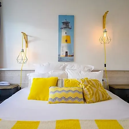 La Jetee Hotel