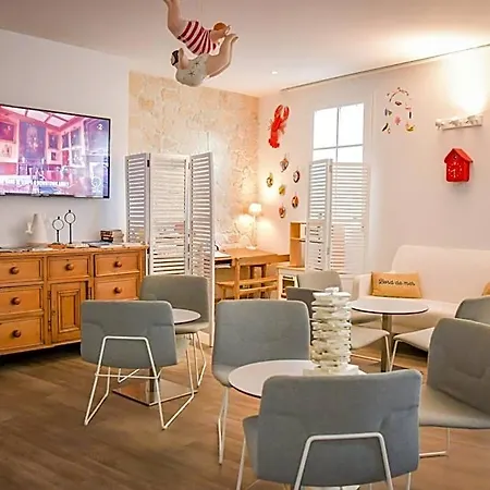 La Jetee Hotel