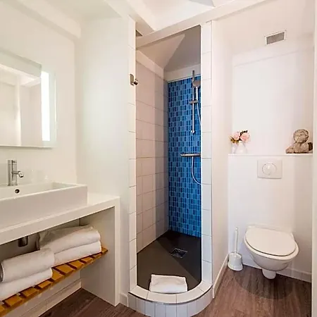 La Jetee Hotel 3*