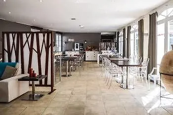Hotel La Jetee 3*