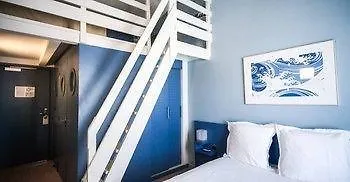 La Jetee Hotel