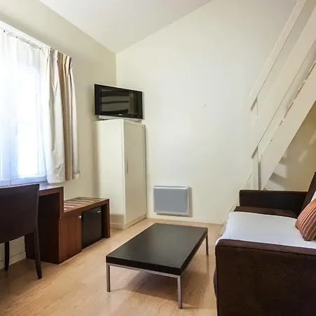 Hotel La Jetee 3*